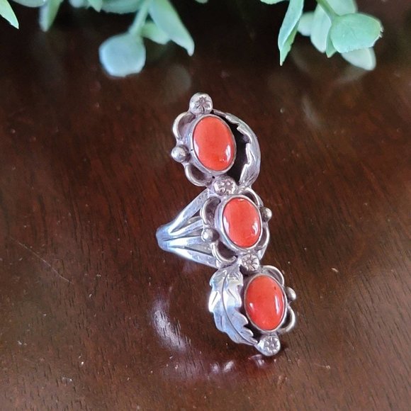 Vintage Sterling Silver Mediterranean Coral Native American Old Pawn Ring Sz 5.5 - Picture 1 of 6